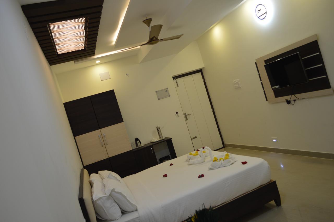 Hotel Ambai Grand Ambasamudram Ngoại thất bức ảnh