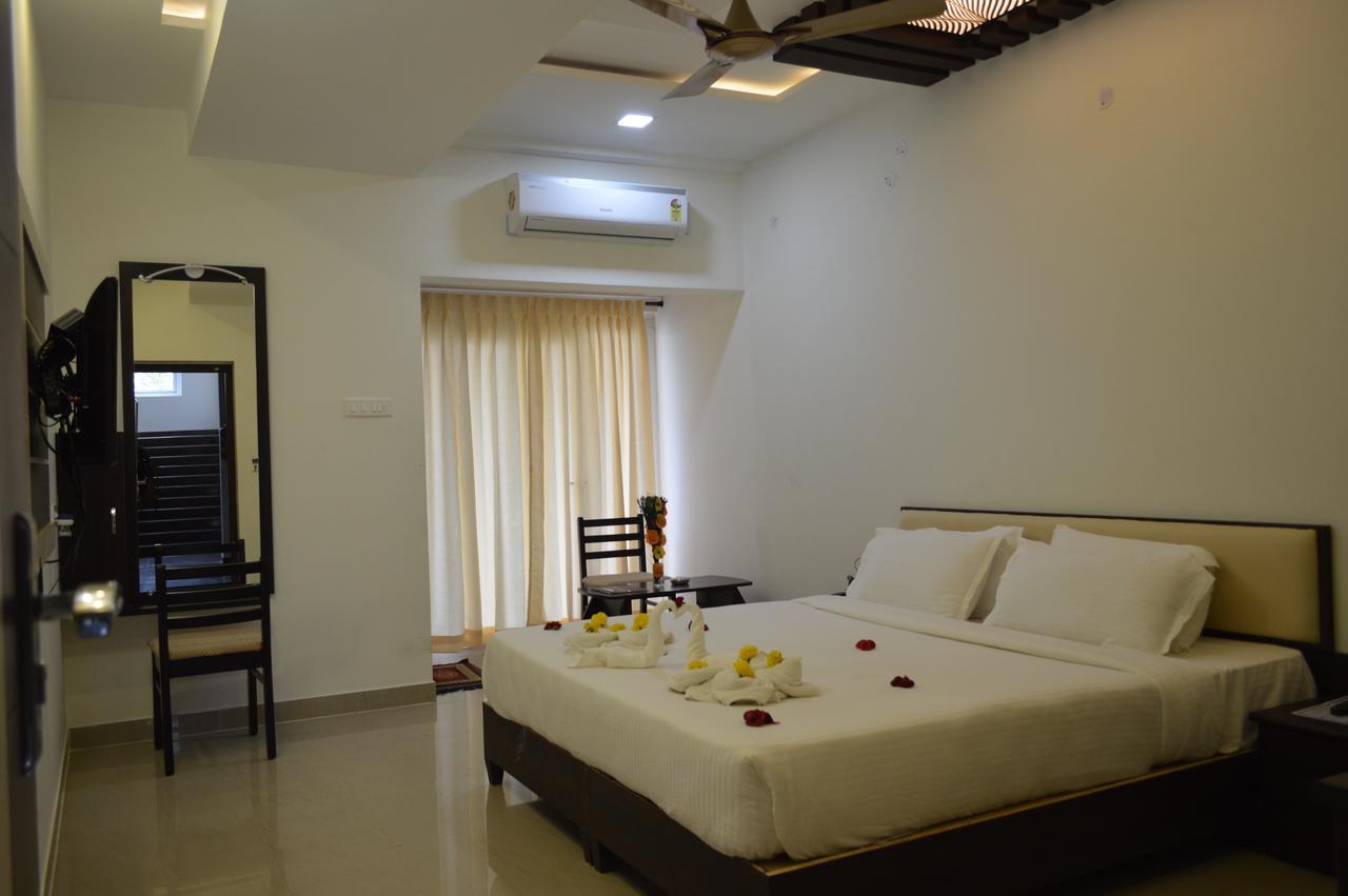Hotel Ambai Grand Ambasamudram Ngoại thất bức ảnh