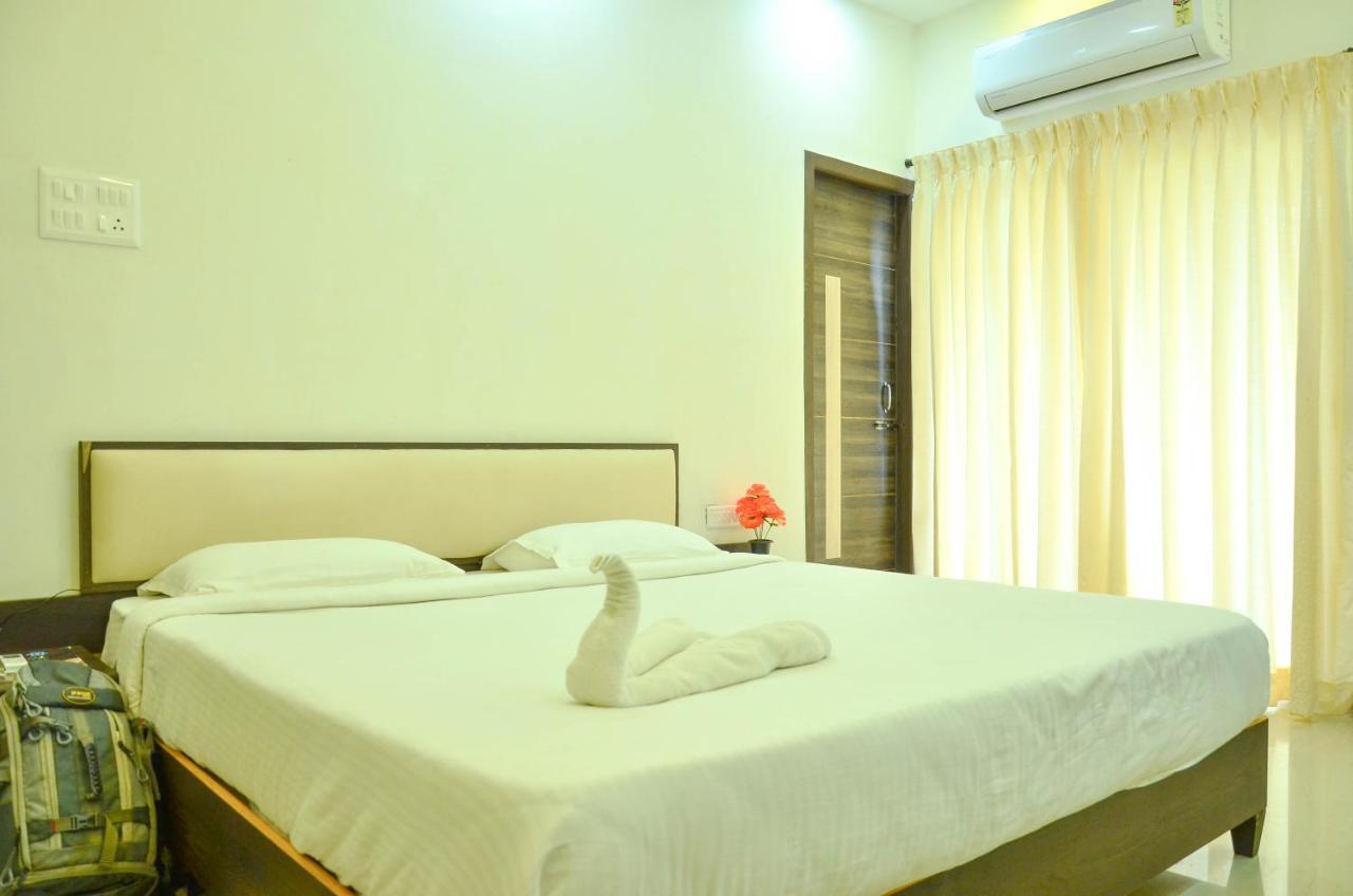 Hotel Ambai Grand Ambasamudram Ngoại thất bức ảnh
