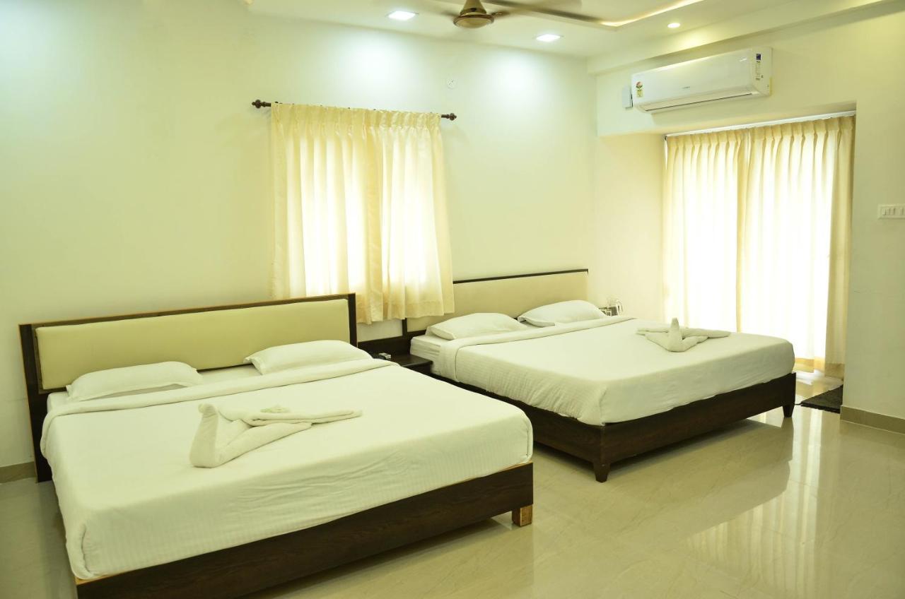 Hotel Ambai Grand Ambasamudram Ngoại thất bức ảnh