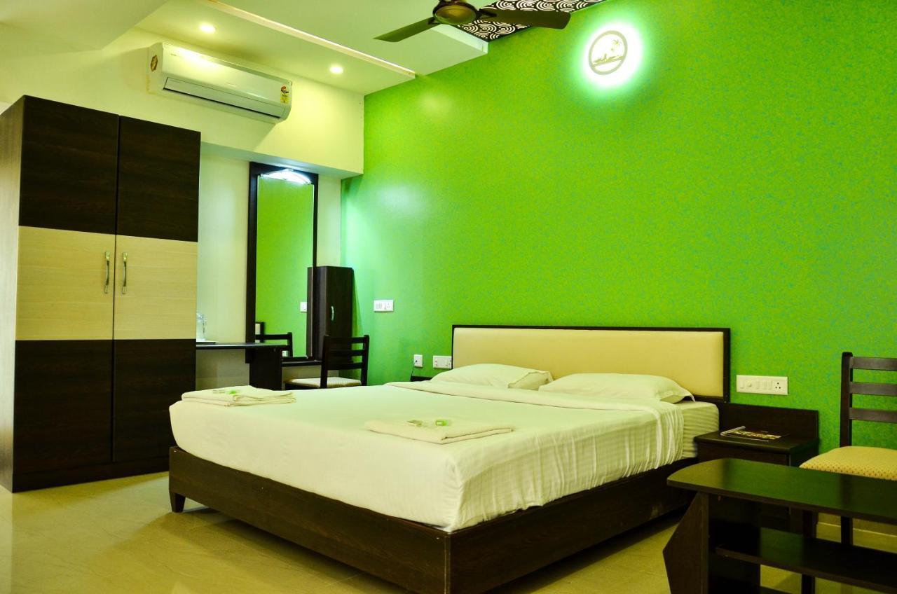 Hotel Ambai Grand Ambasamudram Ngoại thất bức ảnh