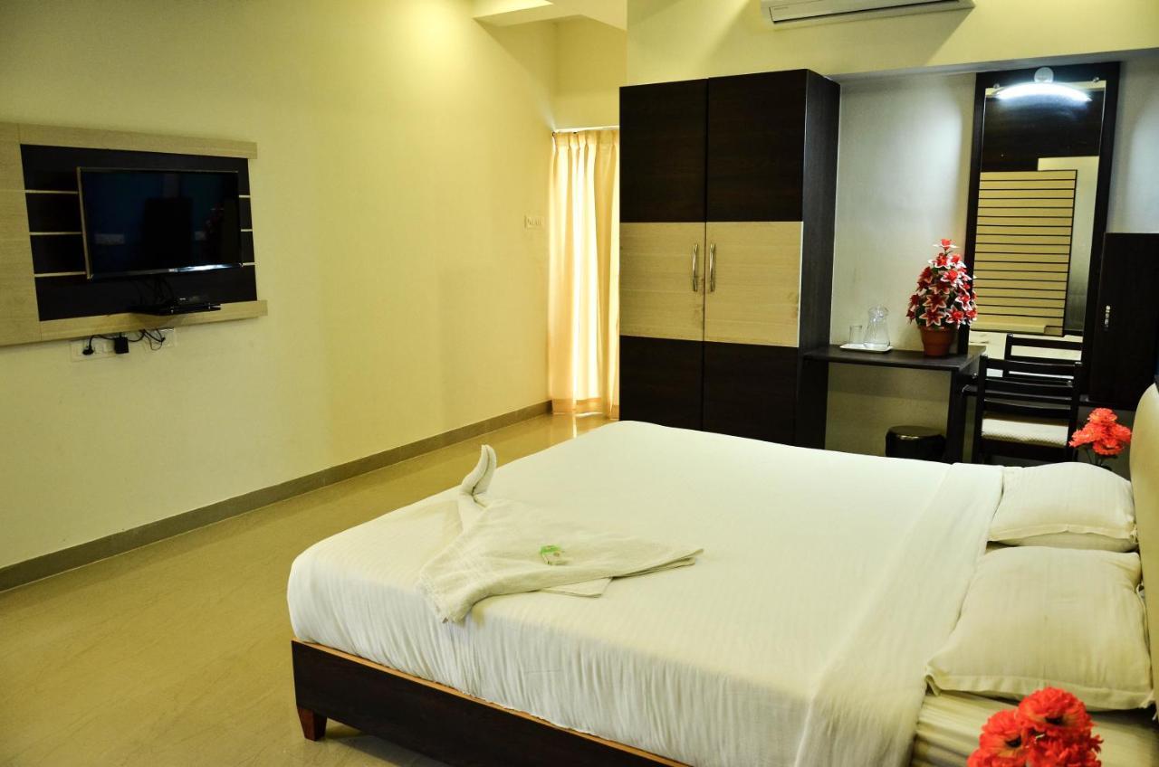 Hotel Ambai Grand Ambasamudram Ngoại thất bức ảnh