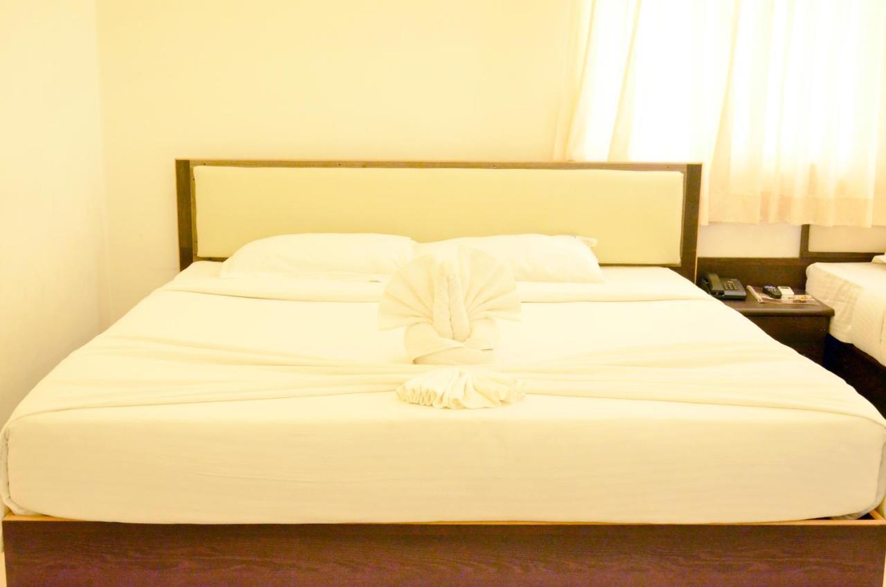 Hotel Ambai Grand Ambasamudram Ngoại thất bức ảnh