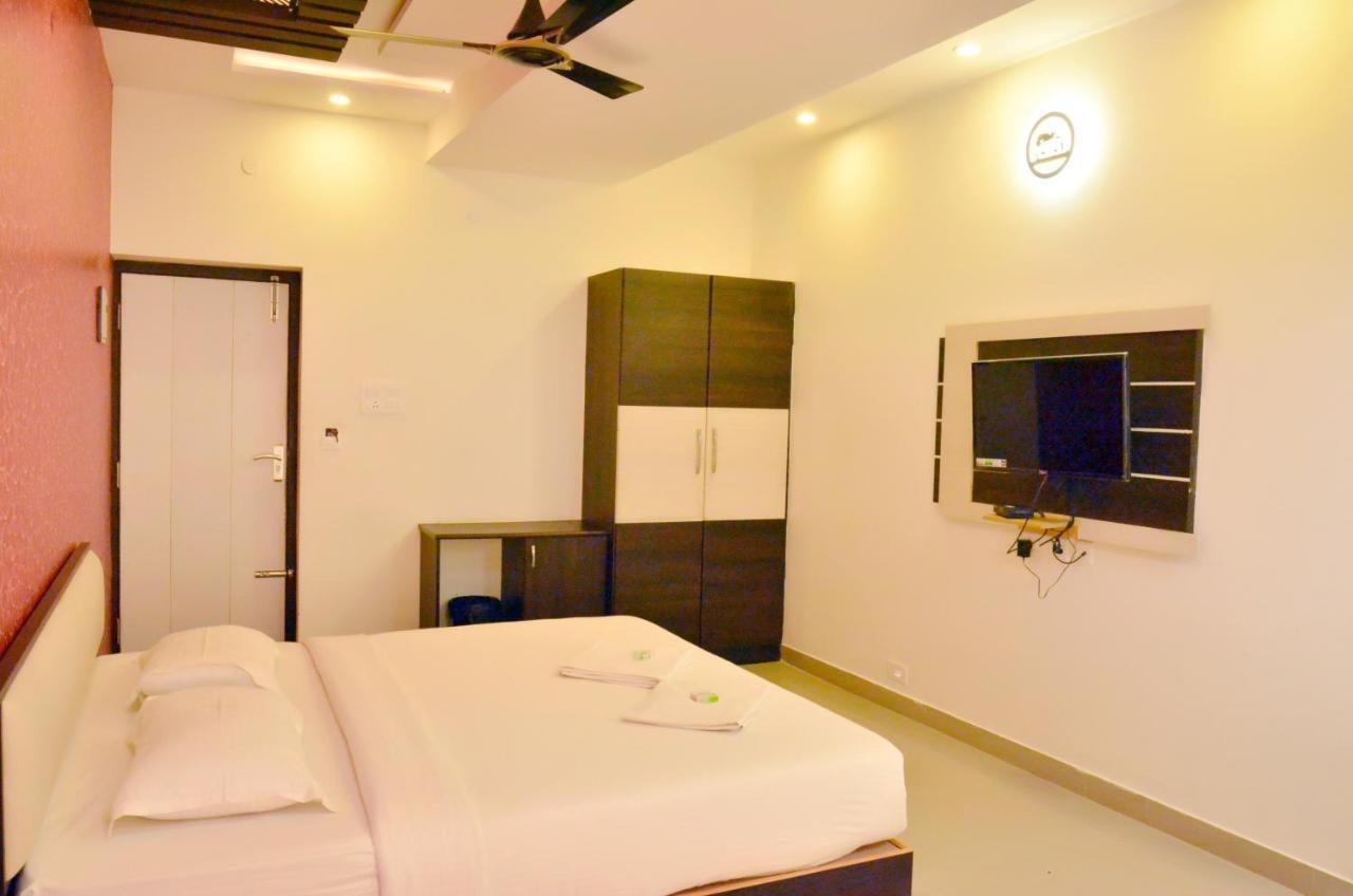 Hotel Ambai Grand Ambasamudram Ngoại thất bức ảnh