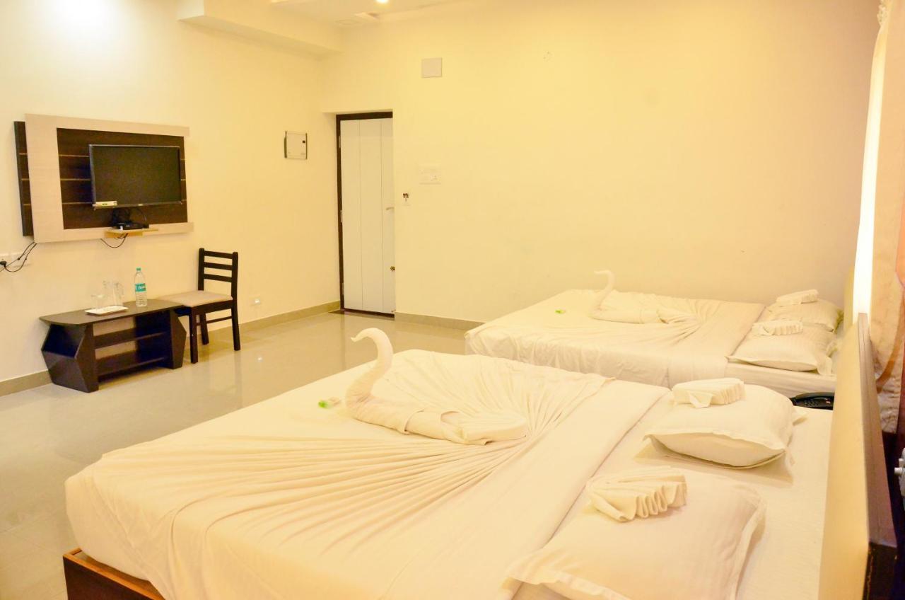 Hotel Ambai Grand Ambasamudram Ngoại thất bức ảnh