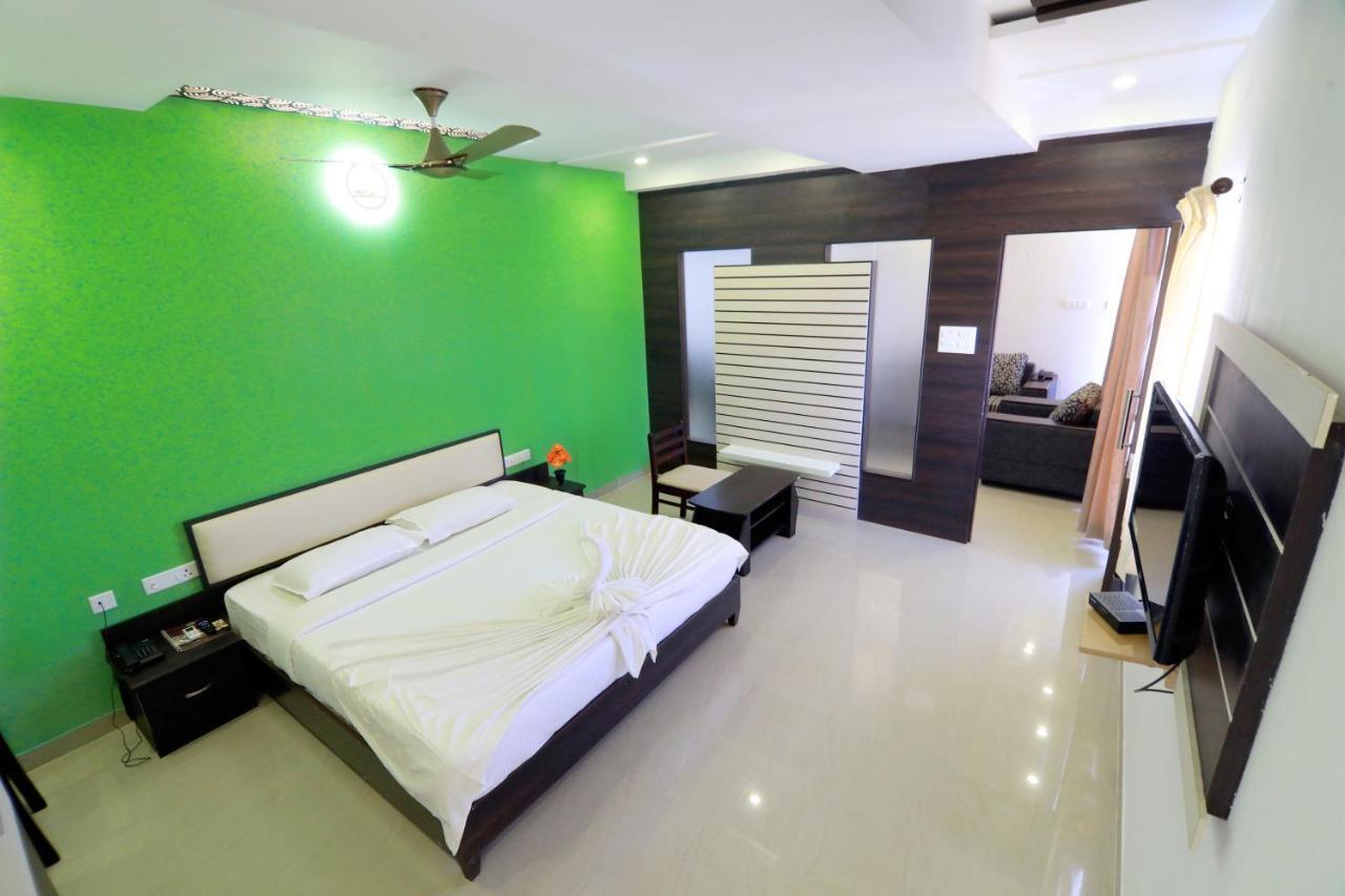 Hotel Ambai Grand Ambasamudram Ngoại thất bức ảnh